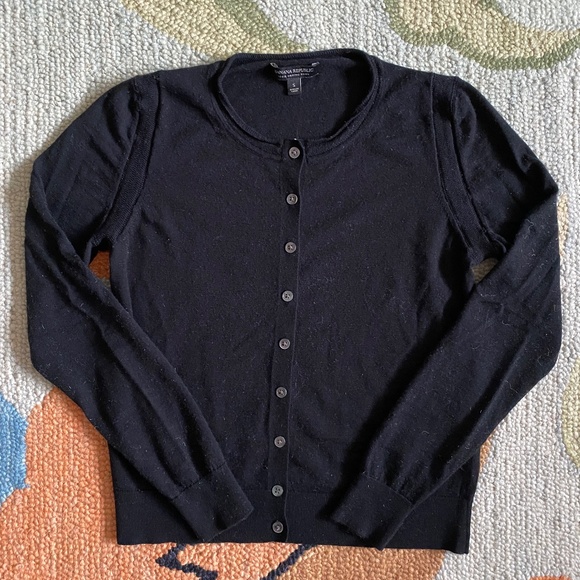 Banana Republic I Merino Pointelle Cardigan I Black I 2017 - Picture 2 of 16